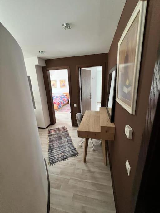 Kazanlak Large Guest House Apartment Near The Center With Full Kitchen & Dining Room, King Beds, Garden Patio, Free Parking & Self Check-In Luaran gambar