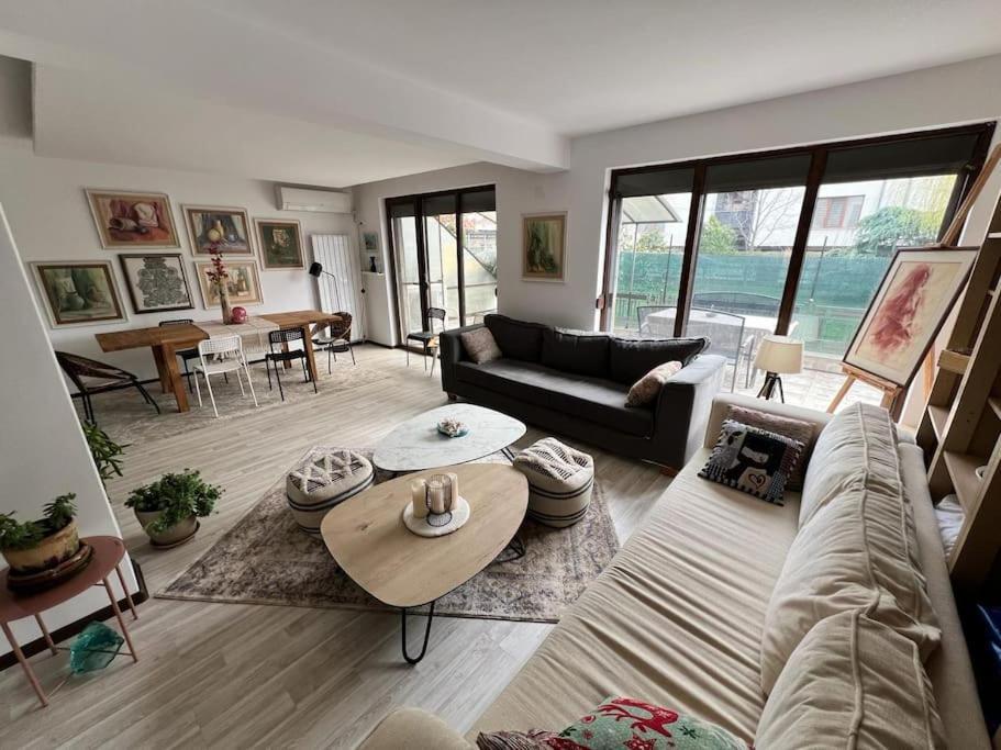 Kazanlak Large Guest House Apartment Near The Center With Full Kitchen & Dining Room, King Beds, Garden Patio, Free Parking & Self Check-In Luaran gambar
